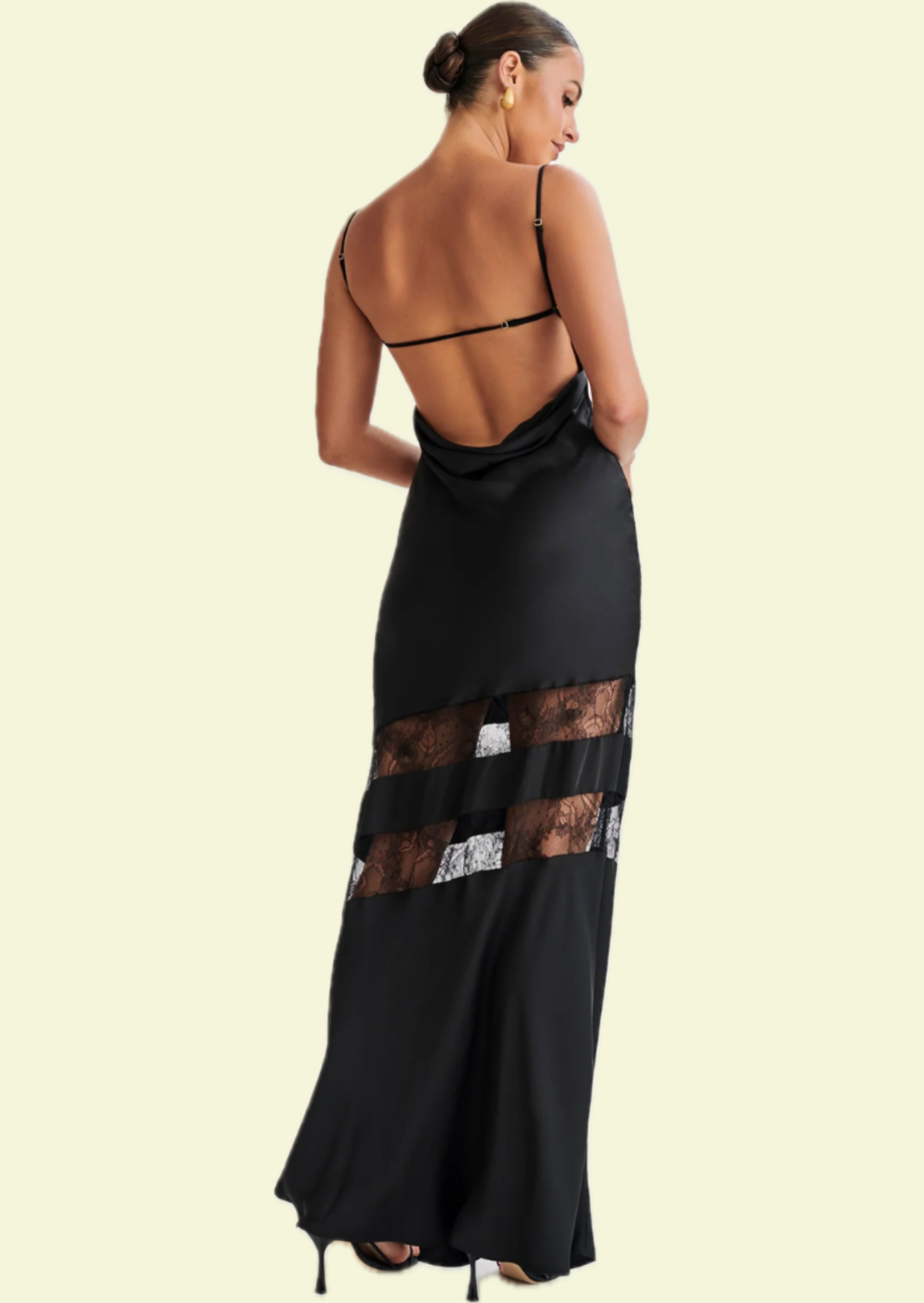 Noir Lace Muse Maxi Dress - Pineloue