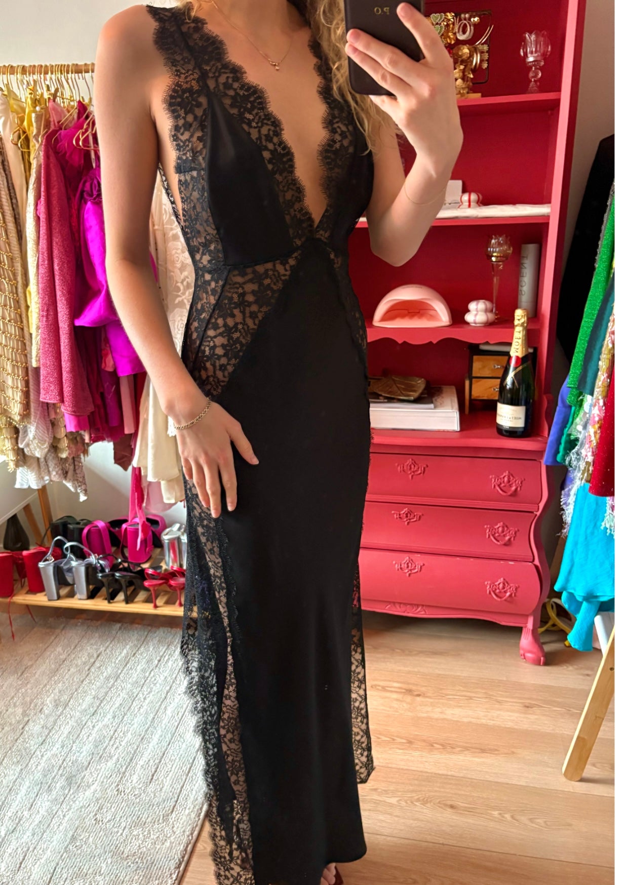 Black Lace Side-Split Maxi Dress - Pineloue