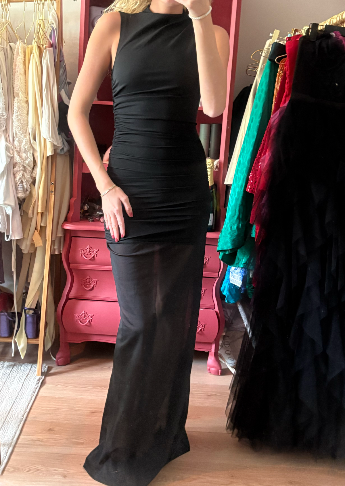 Noir Ruched Maxi Dress - Pineloue