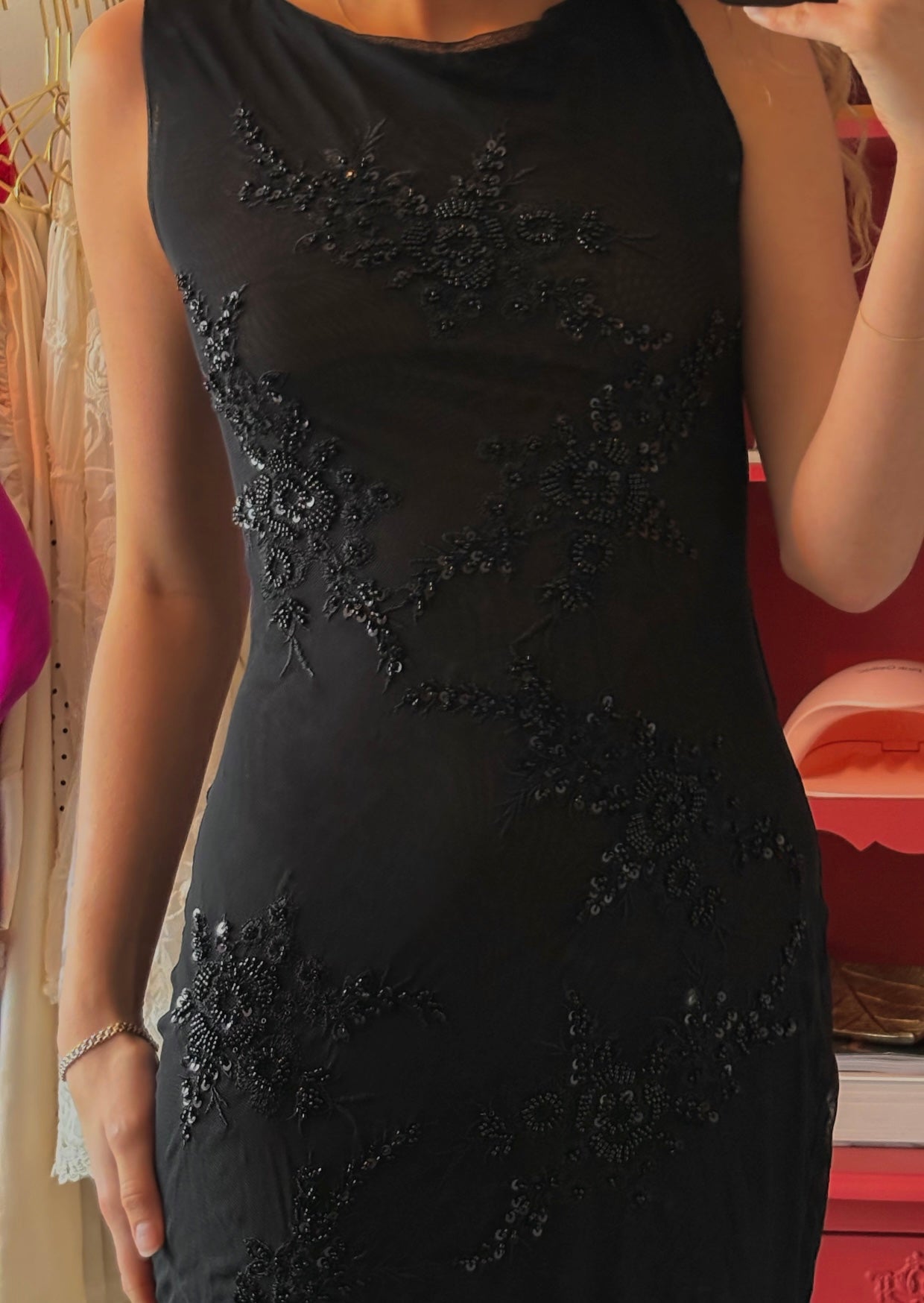 Embroidered Mesh Maxi Dress - Pineloue