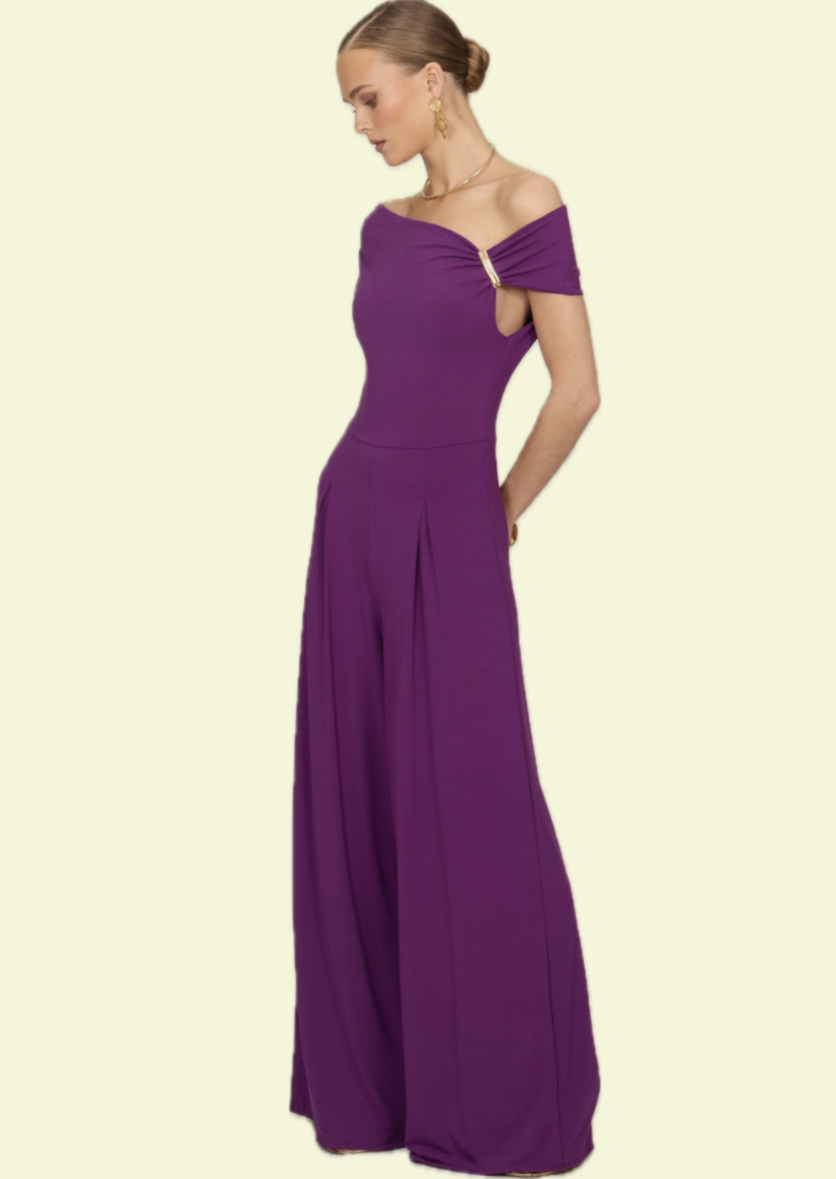 Plum Off-Shoulder Jumpsuit - Pineloue