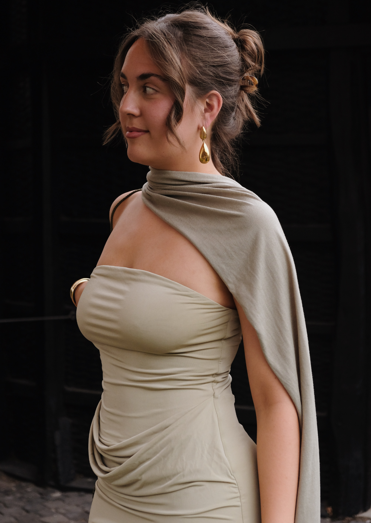 Olive Allure Strapless Maxi Dress - Pineloue