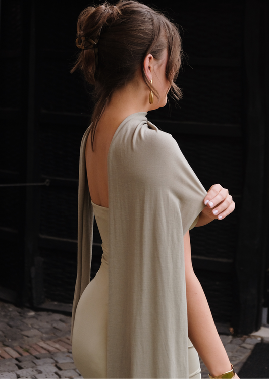 Olive Allure Strapless Maxi Dress - Pineloue